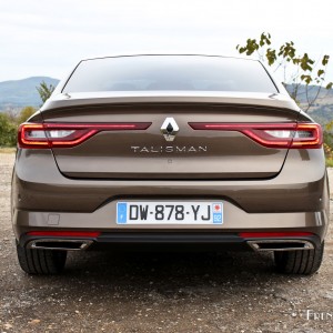 Photo face arrière Renault Talisman Intens (2015)