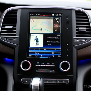 Photo écran tactile R-Link 2 Renault Talisman (2015)