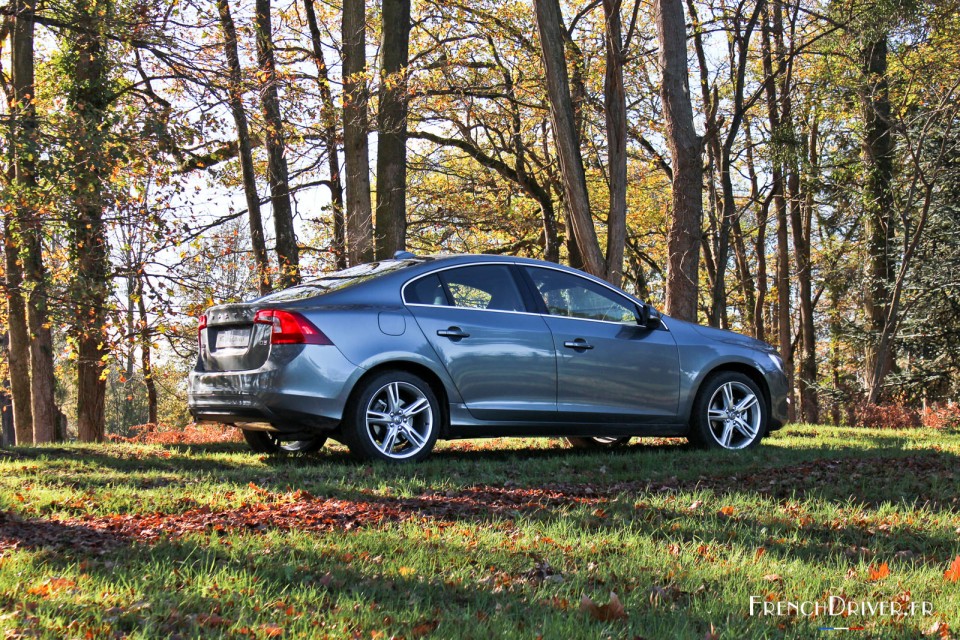 Photo essai Volvo S60 D3 Xenium (2015) - 2.0 l diesel 150 ch