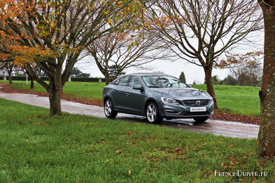 Photo essai Volvo S60 D3 Xenium (2015) - 2.0 l diesel 150 ch