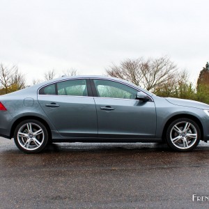 Photo profil Volvo S60 D3 Xenium (2015) – 2.0 l diesel 150 ch