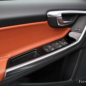 Photo détail panneau de porte Volvo S60 D3 Xenium (2015) – 2.0