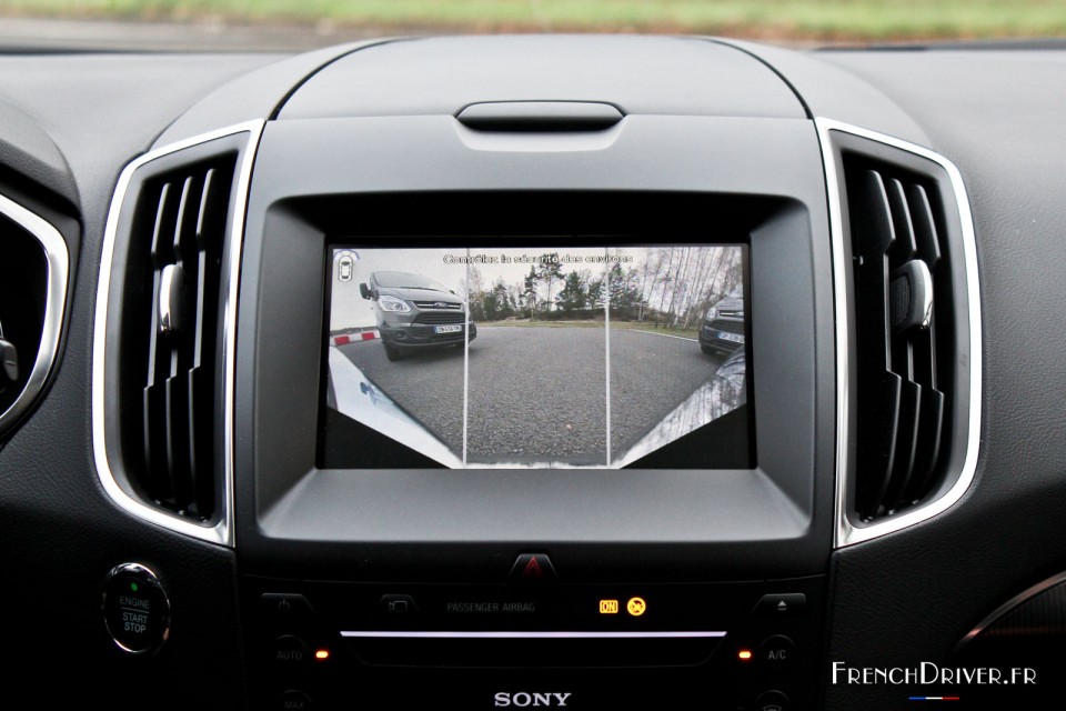 Caméra avant grand angle - Ford TechDay (Décembre 2015)