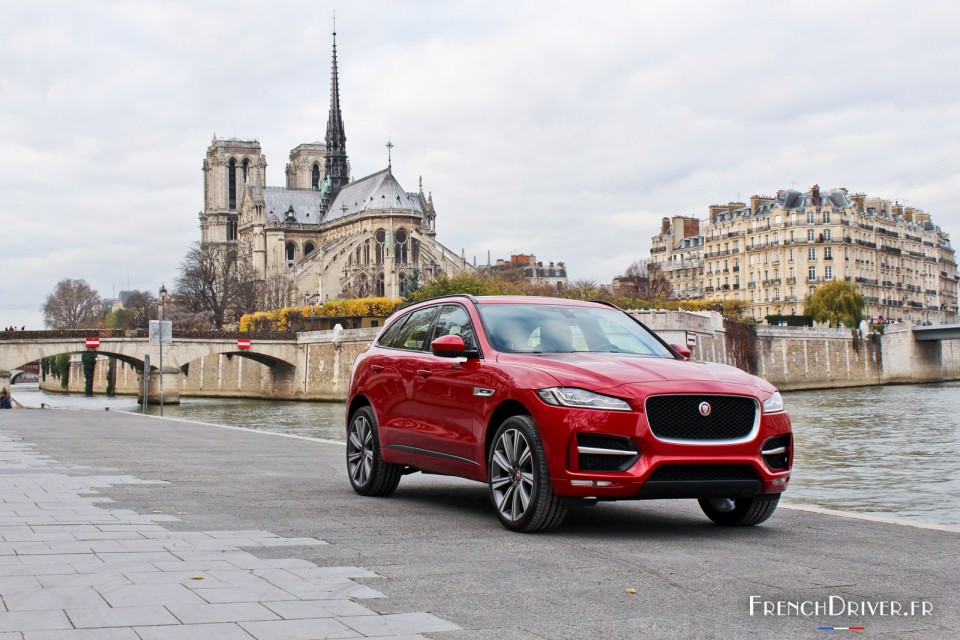 Photo Jaguar F-Pace R-Sport (2016)