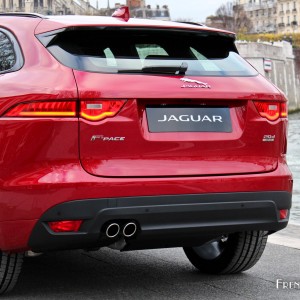 Photo malle arrière Jaguar F-Pace (2016)