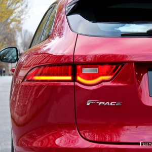 Photo feu arrière LED Jaguar F-Pace (2016)