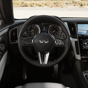 Photo volant nouvelle Infiniti Q60 (2016)