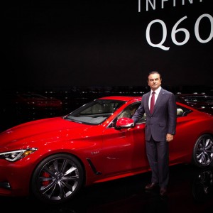 Photo présentation Infiniti Q60 au Salon de Détroit 2016