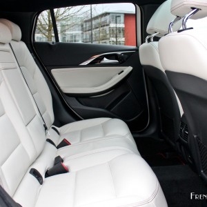 Photo banquette arrière cuir Infiniti Q30 (2016)