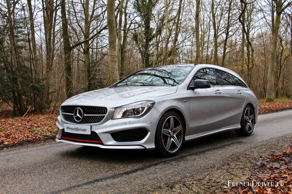 Photo 3/4 avant Mercedes Benz CLA Shooting Brake (2016)