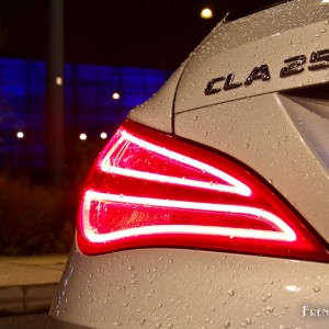 Photo feu arrière LED Mercedes Benz CLA Shooting Brake (2016)
