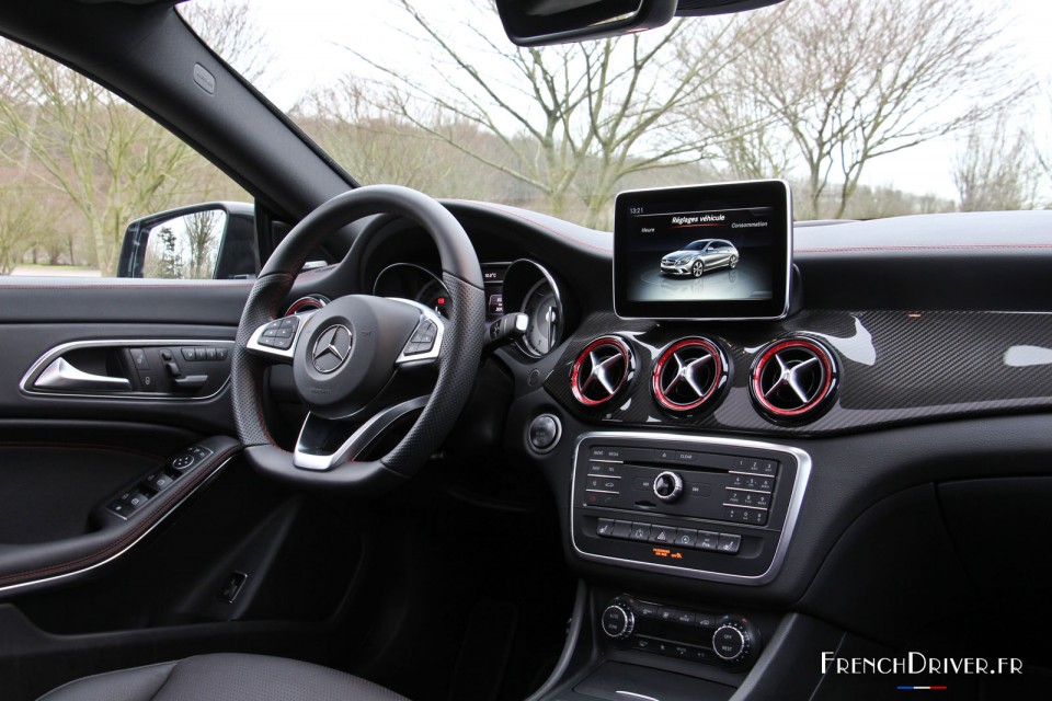 Photo intérieur Mercedes Benz CLA Shooting Brake (2016)