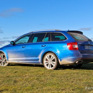 Photo 3/4 arrière Skoda Octavia RS (2016)