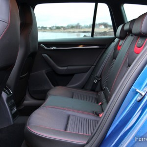 Photo banquette arrière Skoda Octavia RS (2016)