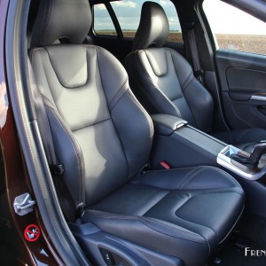 Photo sièges avant cuir Volvo V60 Cross Country (2016)