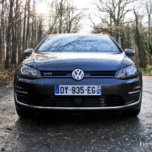 Photo face avant Volkswagen Golf GTE (2016)