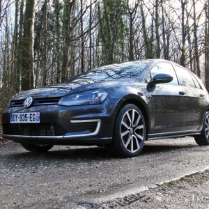 Photo 3/4 avant Volkswagen Golf GTE (2016)