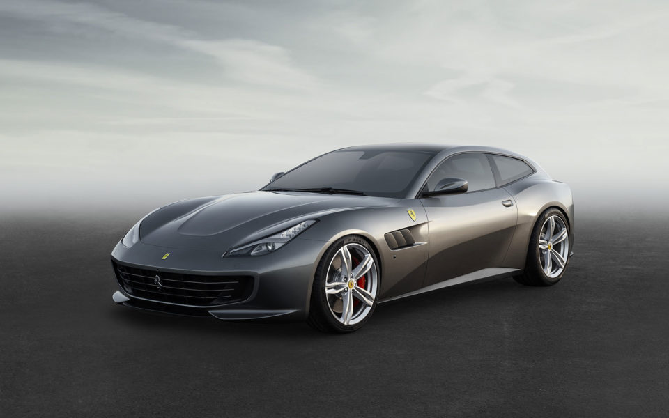 Photo officielle Ferrari GTC4 Lusso (2016)