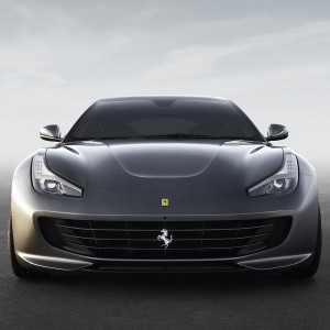 Photo officielle face avant Ferrari GTC4 Lusso (2016)