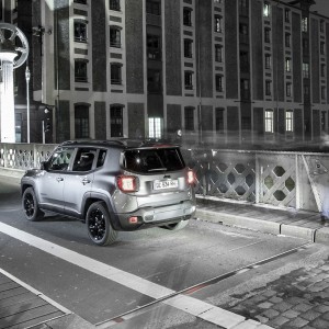 Photo 3/4 arrière Jeep Renegade Brooklyn Edition (2016)