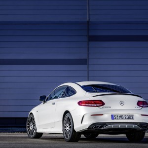 Photo officielle 3/4 arrière Mercedes-AMG C43 Coupé (2016)