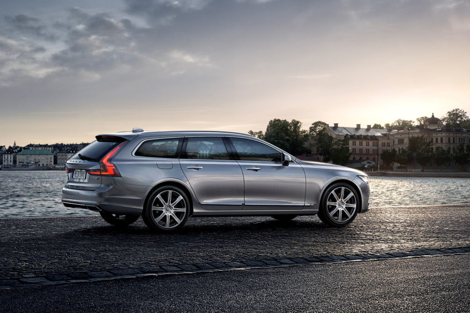 Photo officielle nouvelle Volvo V90 (2016)