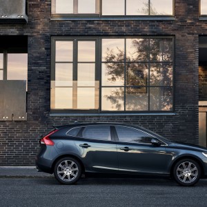 Photo officielle profil Volvo V40 T5 Inscription restylée (2016