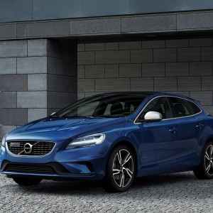 Photo officielle Volvo V40 T5 R-Design restylée (2016)