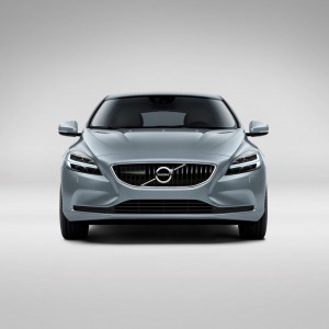 Photo officielle face avant Volvo V40 T4 Momentum restylée (201