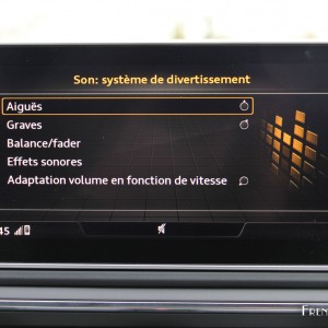 Photo paramètres écran central nouvelle Audi A4 (2016)