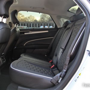 Photo banquette arrière cuir Ford Mondeo Vignale Hybrid (2016)