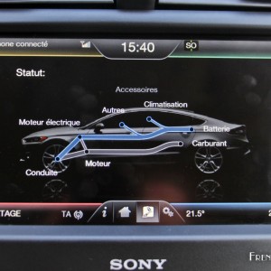 Photo système hybride écran tactile SYNC 2 Ford Mondeo Vignale