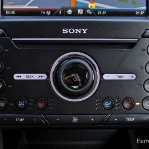 Photo climatisation et système multimédia SONY Premium Sound S