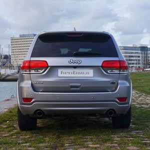 Photo face arrière Jeep Grand Cherokee (2016)