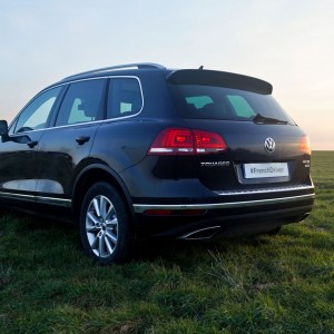 Photo 3/4 arrière Volkswagen Touareg (2016)