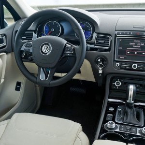 Photo poste de conduite Volkswagen Touareg (2016)