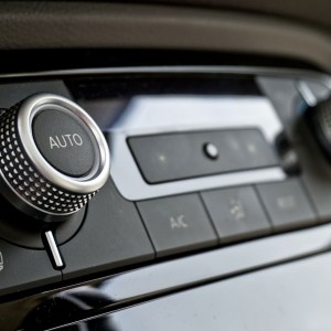 Photo console climatisation automatique Volkswagen Touareg (2016