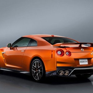 Photo 3/4 arrière nouvelle Nissan GT-R (2016)