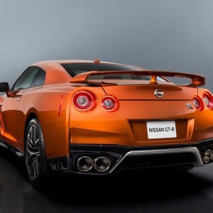 Photo vue arrière nouvelle Nissan GT-R (2016)