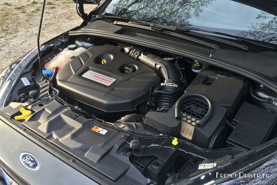 Photo moteur 2.3 l EcoBoost 350 ch Ford Focus RS (2016)
