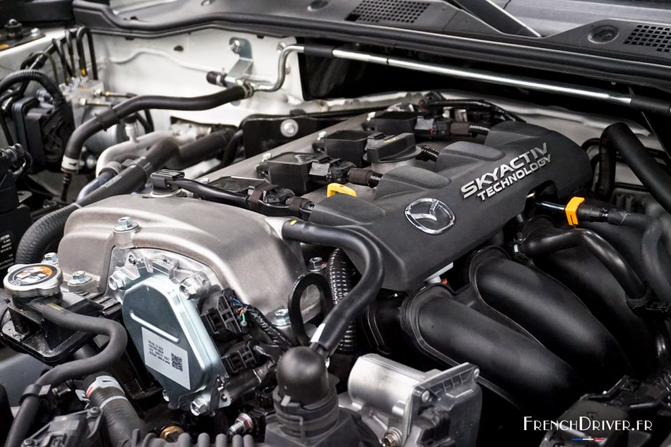 Photo moteur 1.5 l SkyActiv-G 131 ch Mazda MX-5 (2016)