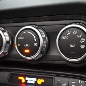 Photo climatisation automatique Mazda MX-5 (2016)