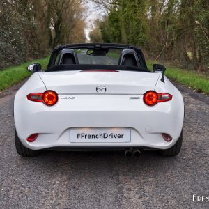 Photo vue arrière Mazda MX-5 (2016)