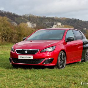 Photo 3/4 avant Peugeot 308 GTi by Peugeot Sport (2015)