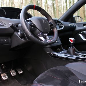 Photo intérieur Peugeot 308 GTi by Peugeot Sport (2015)