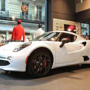 Photo Alfa Romeo 4C (2016) – MotorVillage Paris (Avril 2016)