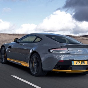 Photo officielle Aston Martin V12 Vantage S (2016)