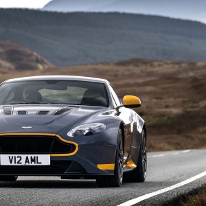 Photo officielle Aston Martin V12 Vantage S (2016)