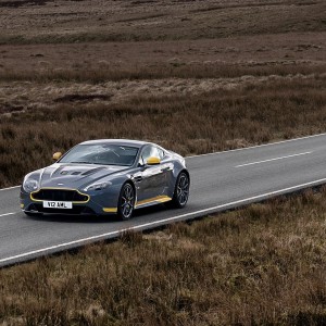 Photo officielle Aston Martin V12 Vantage S (2016)