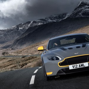 Photo officielle Aston Martin V12 Vantage S (2016)